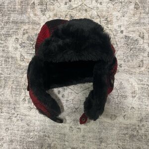 Cozy Black and Red Fur-Lined Hat